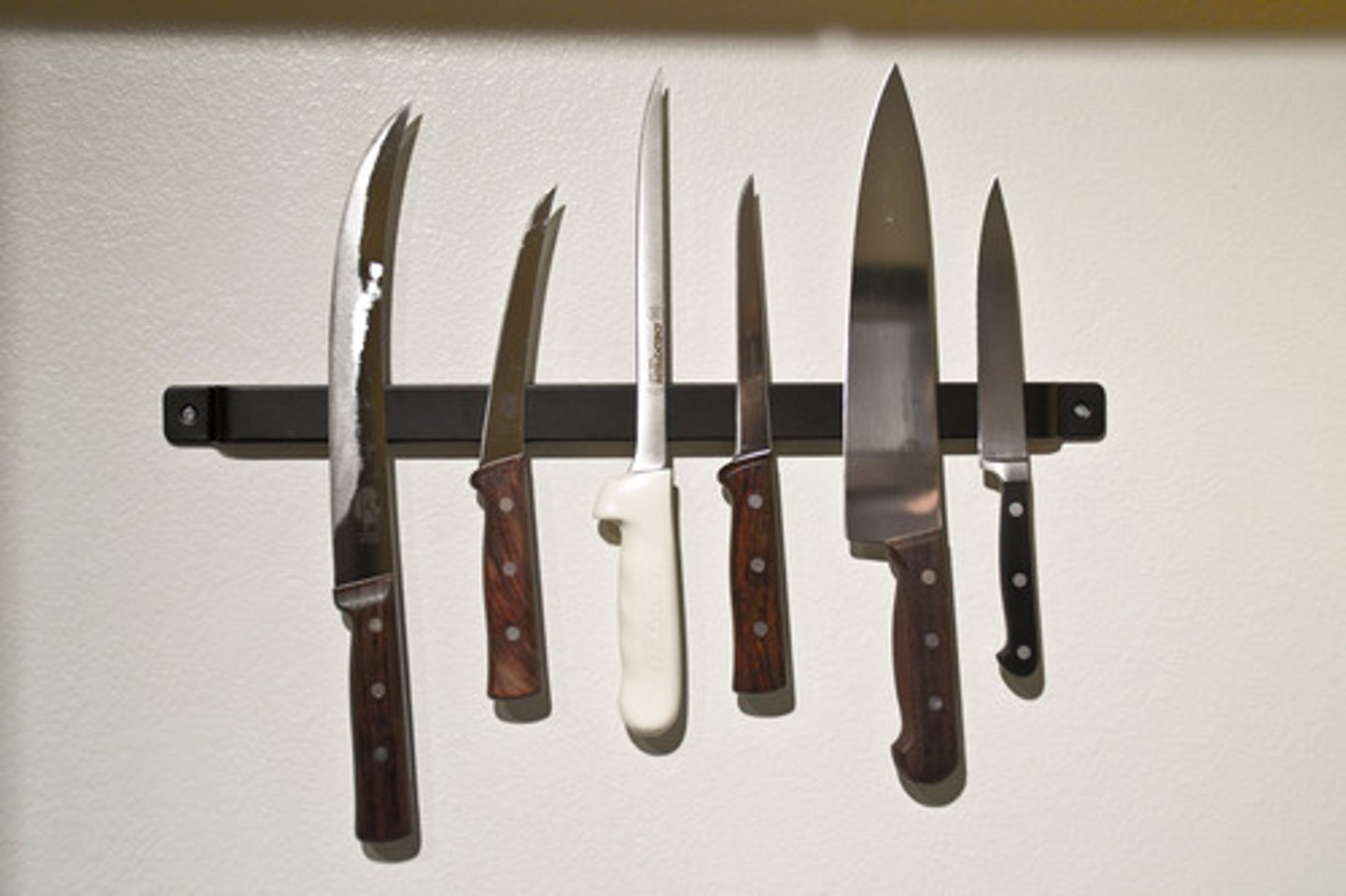 <p>Caused by a sharp object</p>