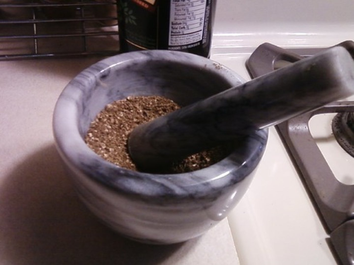 <p>Used to grind and crush substances to very small pieces or to a powder.</p>