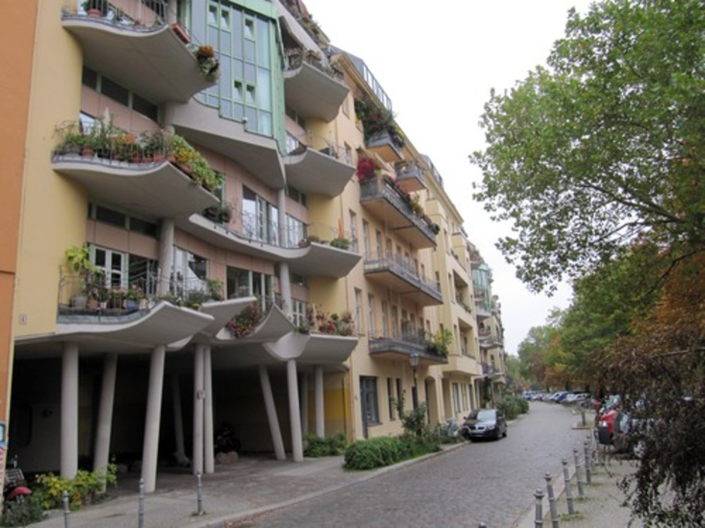 <p>como una casa, pero está en un edificio</p>