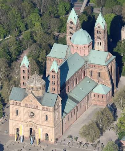 <p>Speyer Cathedral (Kaiserdom), Speyer, Germany (exterior and nave)</p>