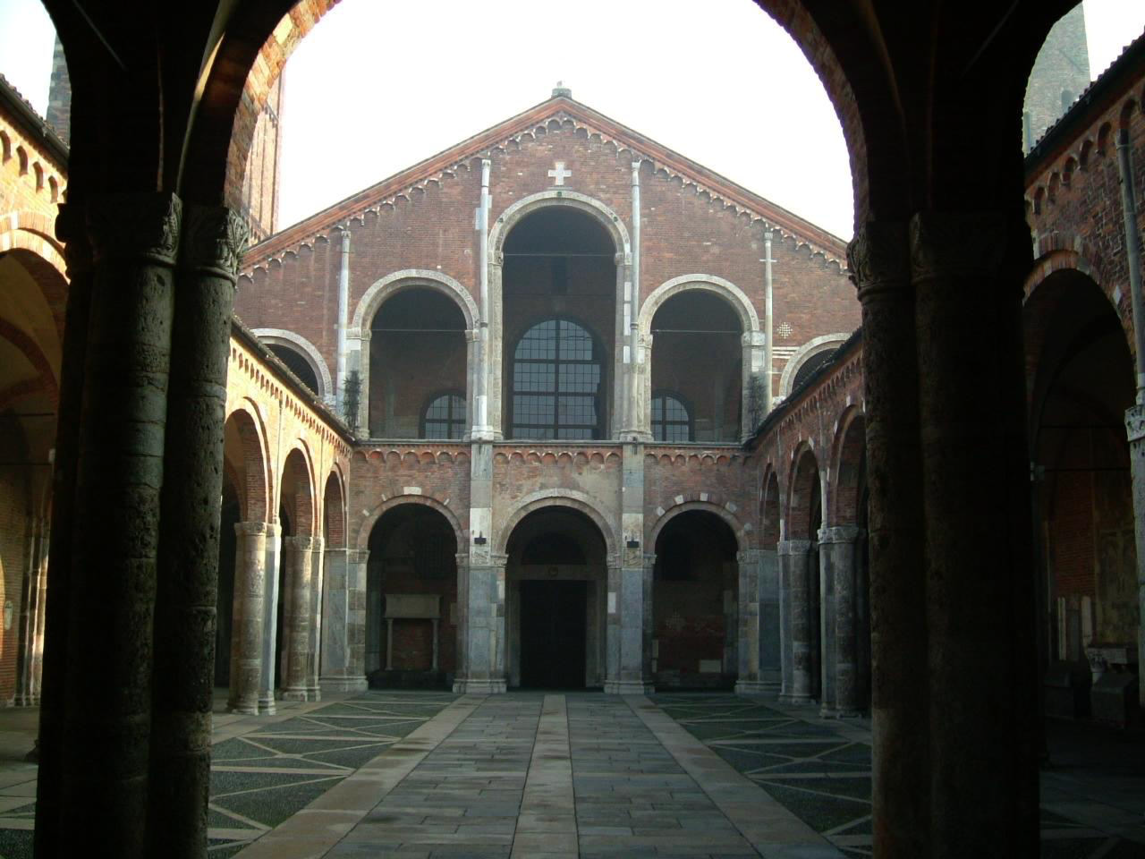 <p><strong>SANT’ AMBROGIO:</strong></p><ul><li><p>Milan (Itálie)</p></li><li><p>1080 - 1117</p></li></ul><p></p>