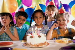 <p>birthday party</p>