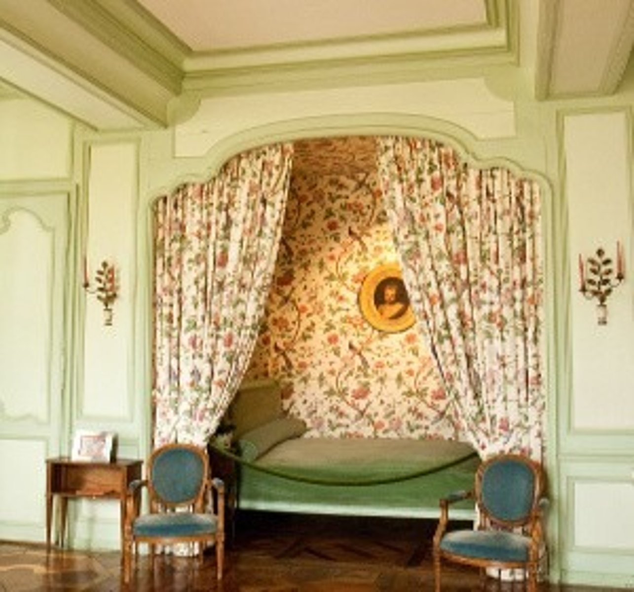 <p>Recessed part of a room. Bed alcoves exist in Pompeian rooms, and such placing of the sleeping quarters was common in northern Europe through the Middle Ages and later. In the 18th Century special beds were designed to fit such recesses. Alcoves are also used for bookcases and cabinets, dining groups, etc.</p>