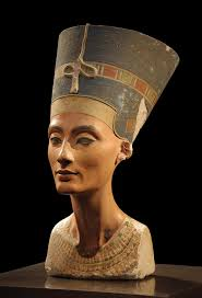 <p>made by architect Senmut</p><p>unknown if her missing eye is on purpose or not</p><p>made of painted limestone from Tel El-Amarna</p>