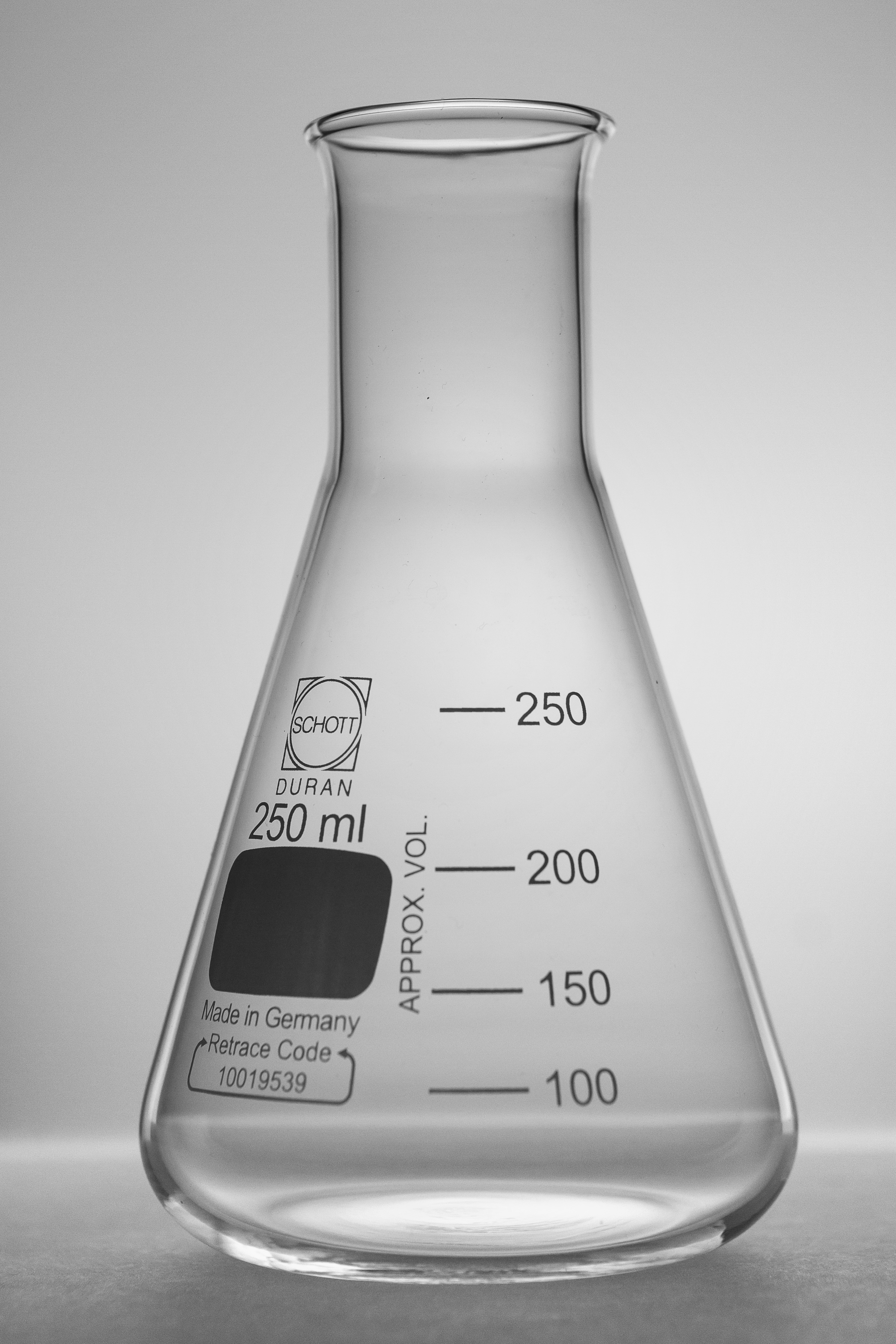 <p>Mixes and stores liquids, often used for titrations.</p>