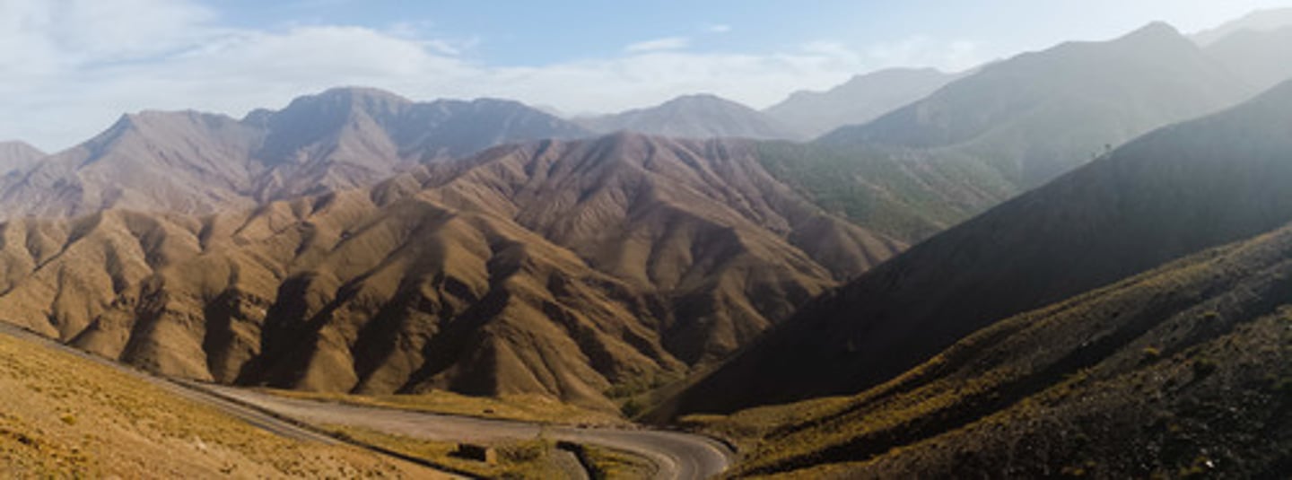 <p>mountain ranges in Africa align with mountain ranges in South America</p>