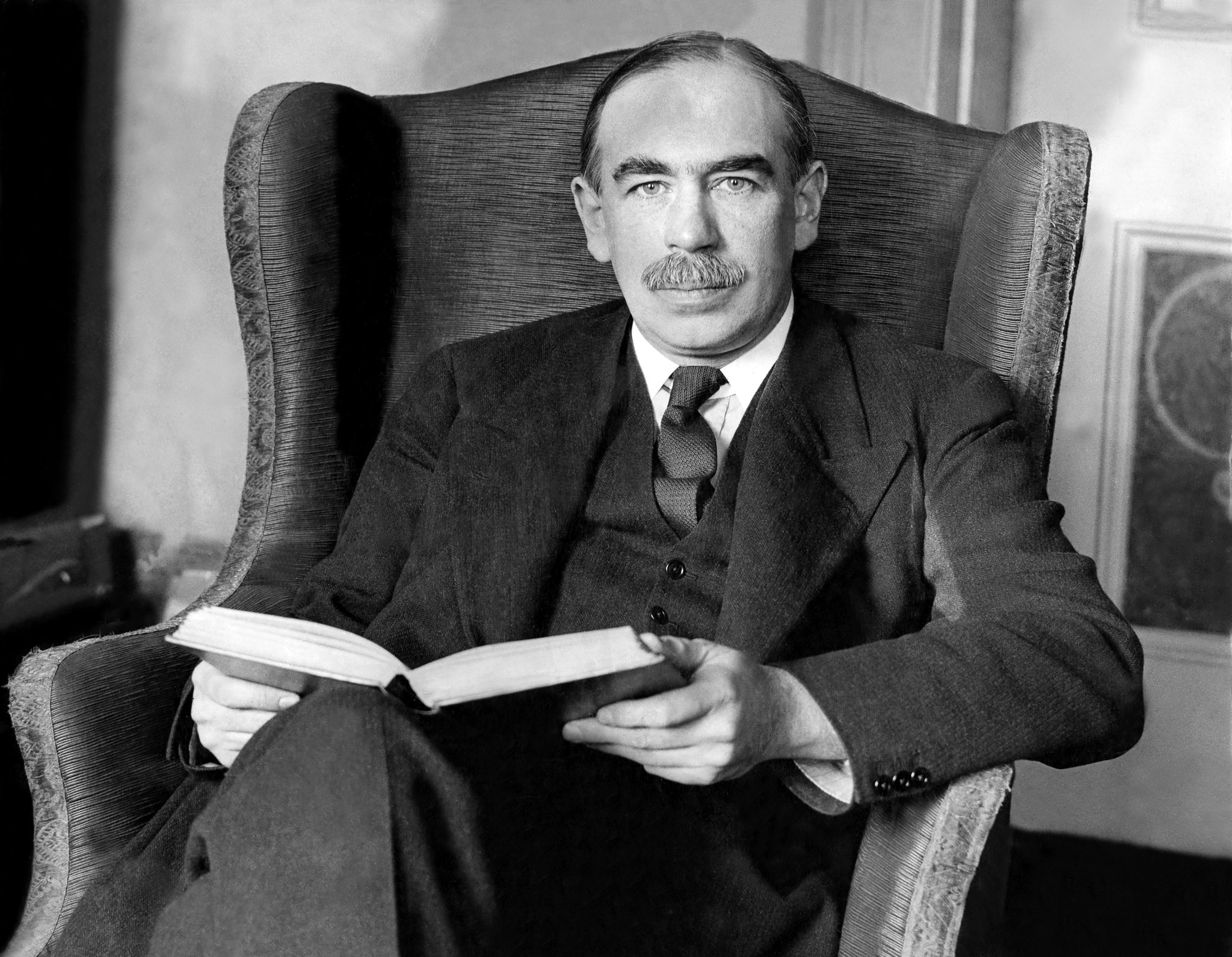 <p><span>British economist worked for UK Treasury argued that governments should intervene in the economy during downturns to stabilize it, by increasing spending to boost demand and create jobs. He believed free markets can't always ensure full employment(</span>Keynesian Economics)<span>, justifying policies aimed at stability and growth.</span></p>