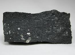 <p>-metamorphic</p><p>-foliated</p><p>-shistose</p><p>-amphibole (hornblende)</p><p>proliths: mafic igneous rocks (basalt, gabbro)</p><p>regional metamorphism - low&gt;med&gt;high grade</p><p>uses: construction</p>