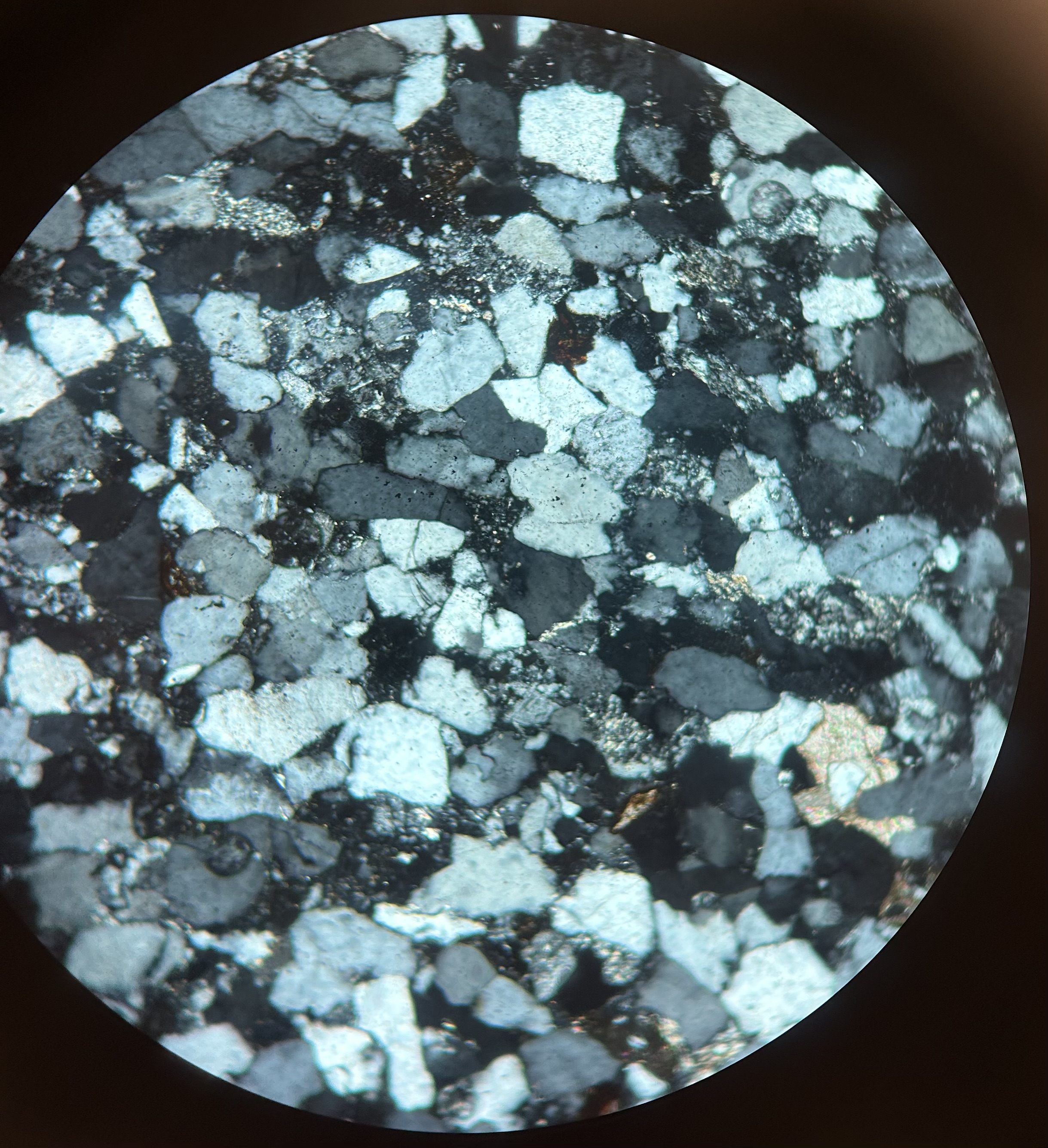 <p>PPL-low relief and colorless</p><p>XPL-wavy extinction</p><p>no cleavage-fracture</p><p>UNIAXIAL POSITIVE</p><p></p>