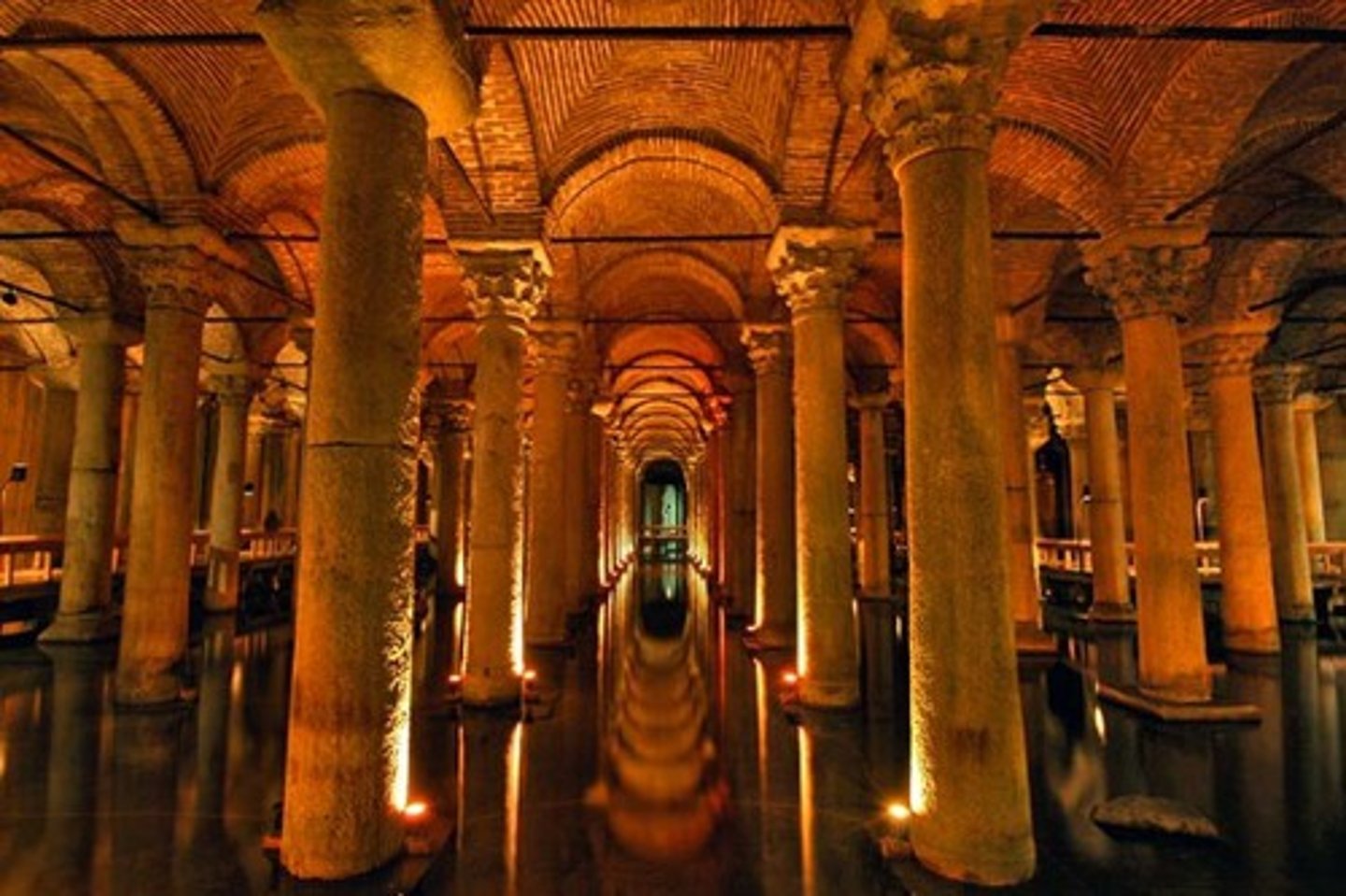 <p>The habitants of ________ constructed freshwater CISTERNS, which collected water for their everyday needs.</p>