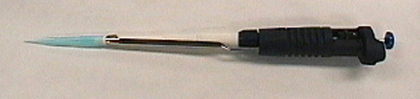 <p>Used to measure extremely small yet exact quantities.</p><p>Clean lab; tan shelf to right of entrance</p>
