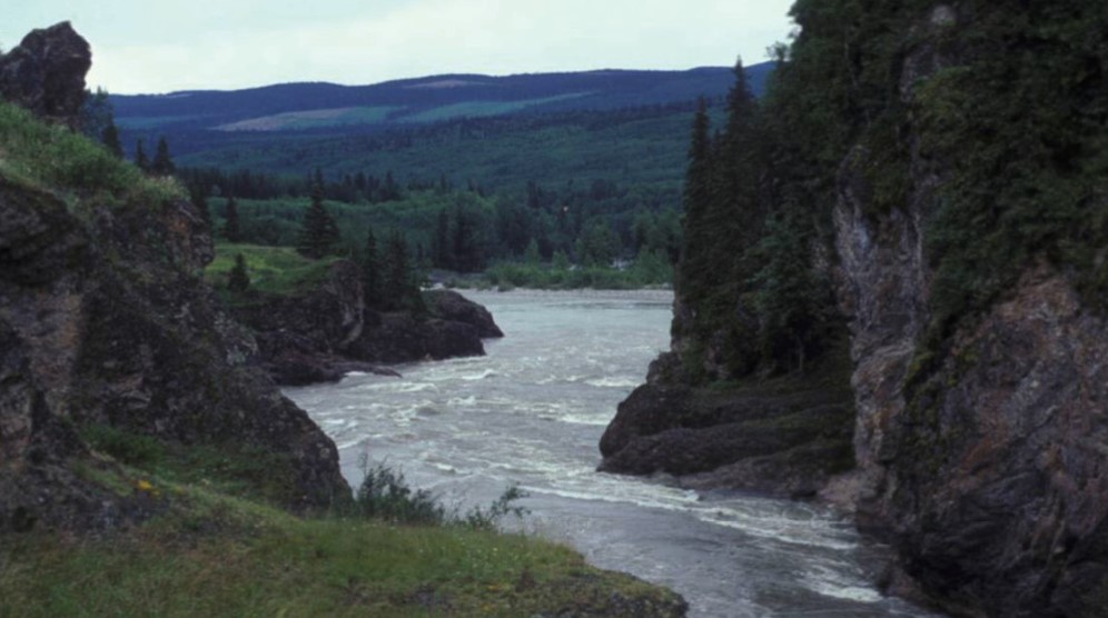 <ul><li><p>steep wall → reduce chance of flooding</p></li></ul>