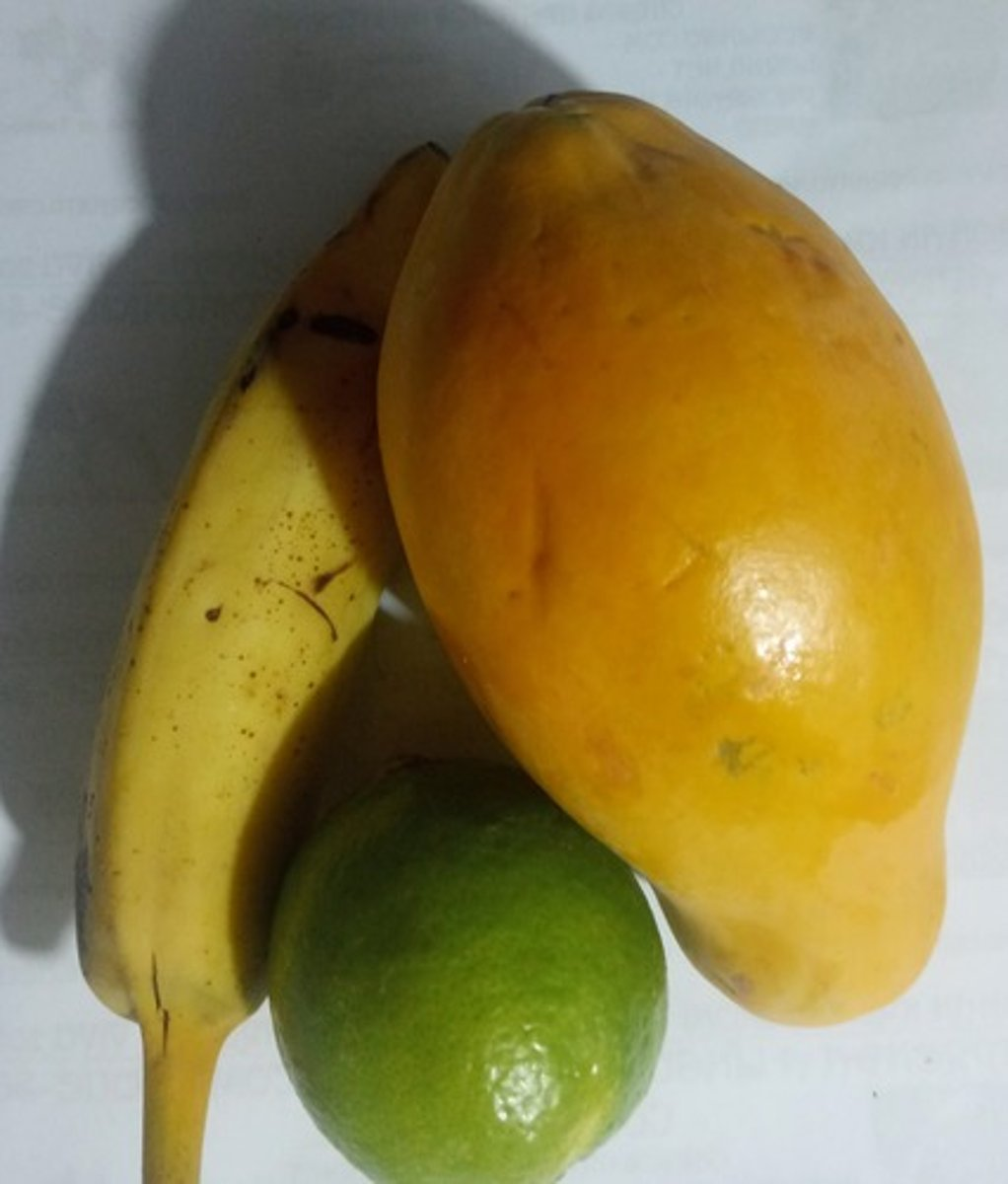 <p>KIU FRUKTO HAVAS LA FLAVAN KOLORON? LA BANANO HAVAS LA FLAVAN KOLORON.</p>