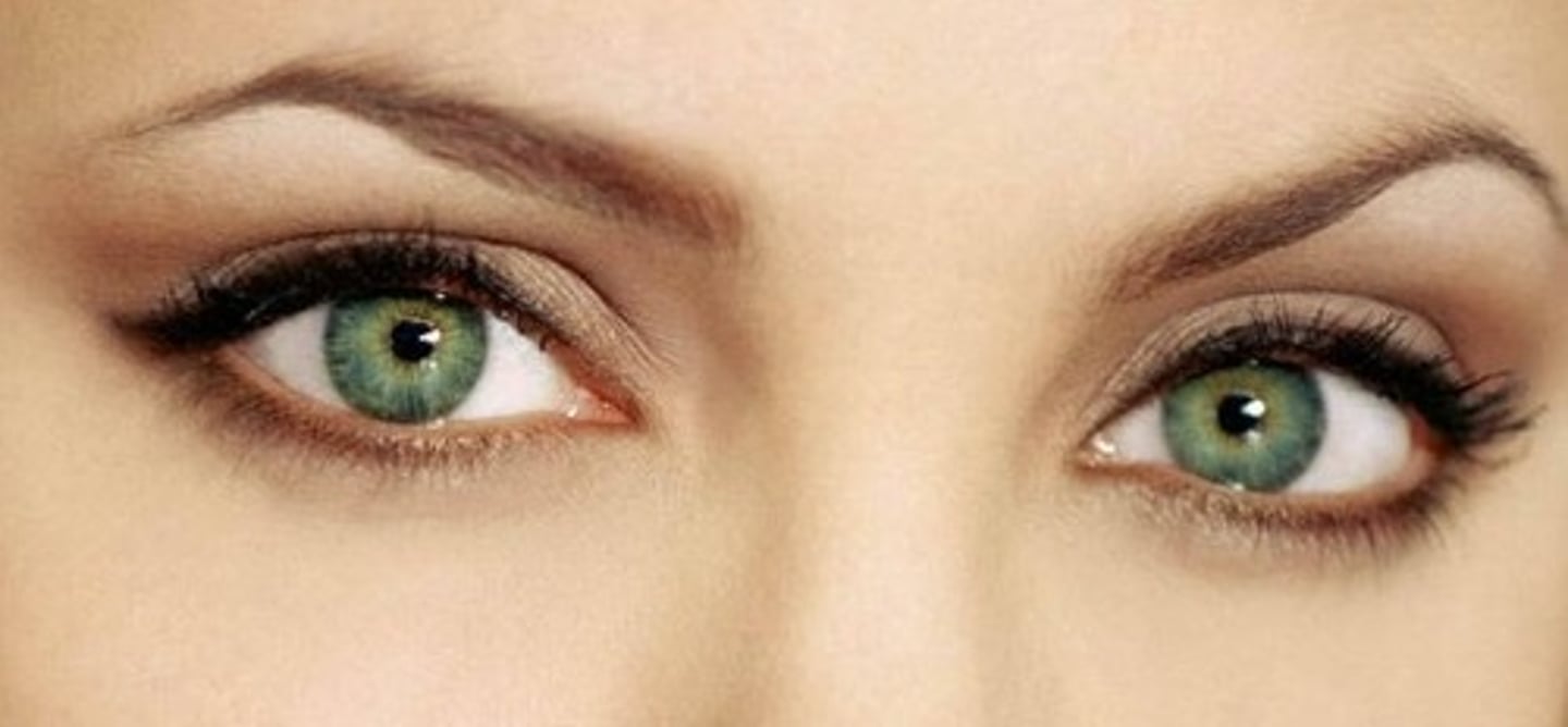 <p>green eyes</p>