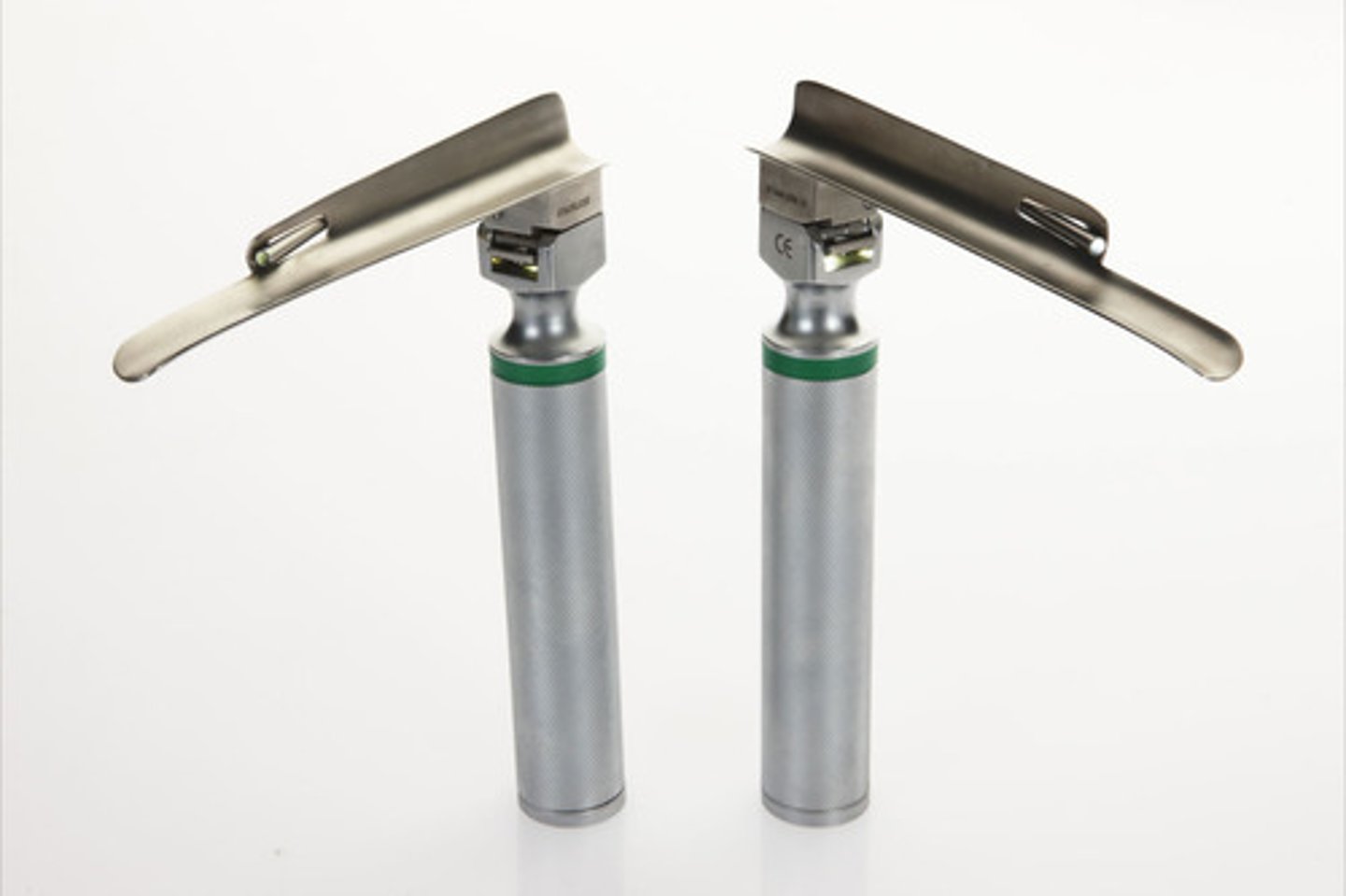 <p>instrument used for visual examination of the larynx</p>