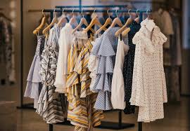 <p>yo quería</p><p>Yo quería comprar ropa nueva</p>