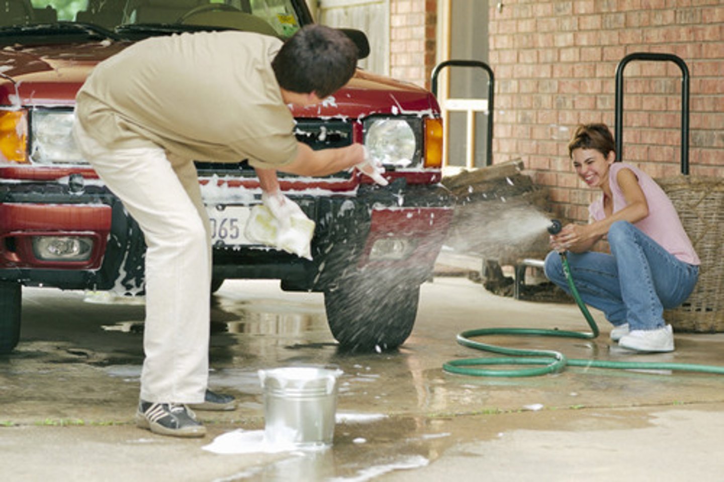 <p>to wash the car</p>