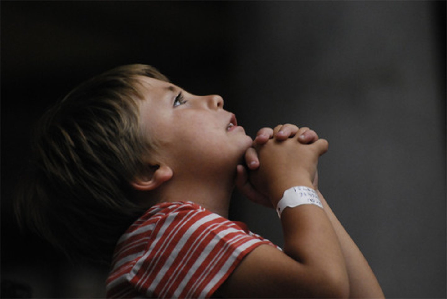 <p>the feeling that something will happen</p><p>(sự mong đợi)</p><p>=anticipation (sự mong chờ)</p><p>&gt;</p>