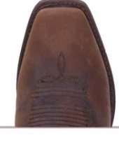 <p>What boot shape is this?</p>