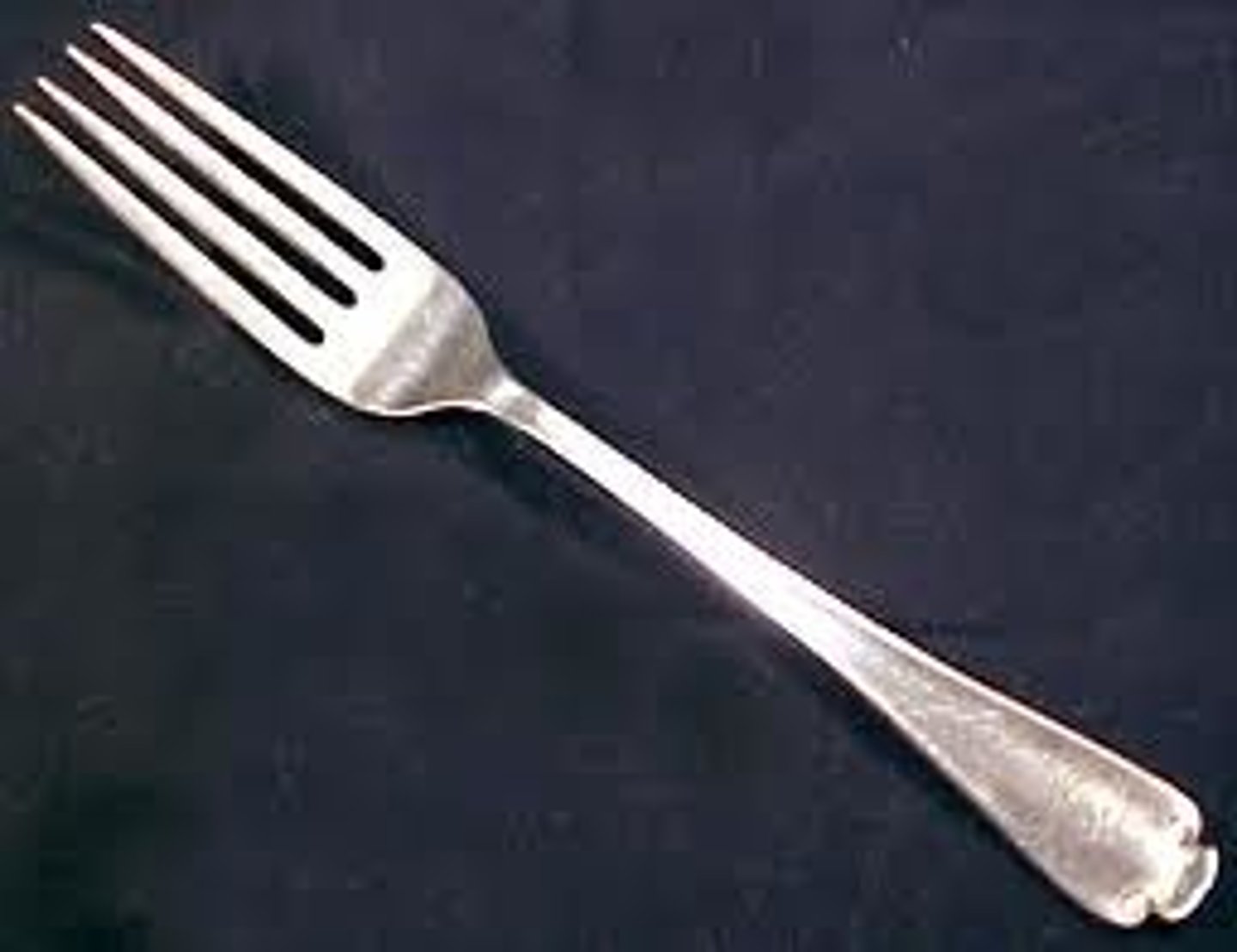 <p>chā zi - fork</p>