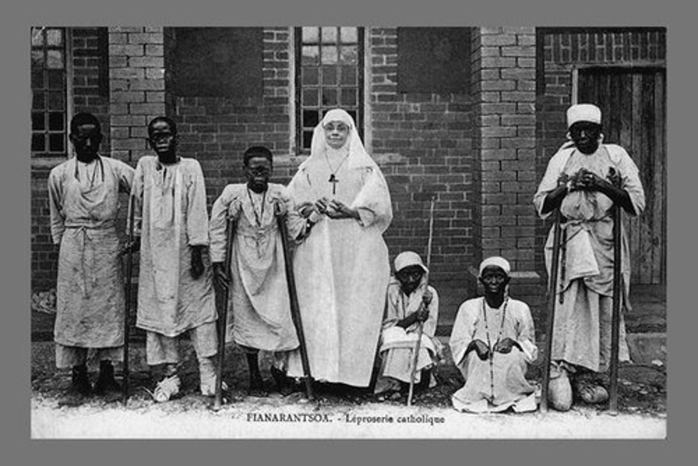 <p>Religion that seeks to convert people and increase number of followers (such as Christianity, Islam and Buddhism)</p>