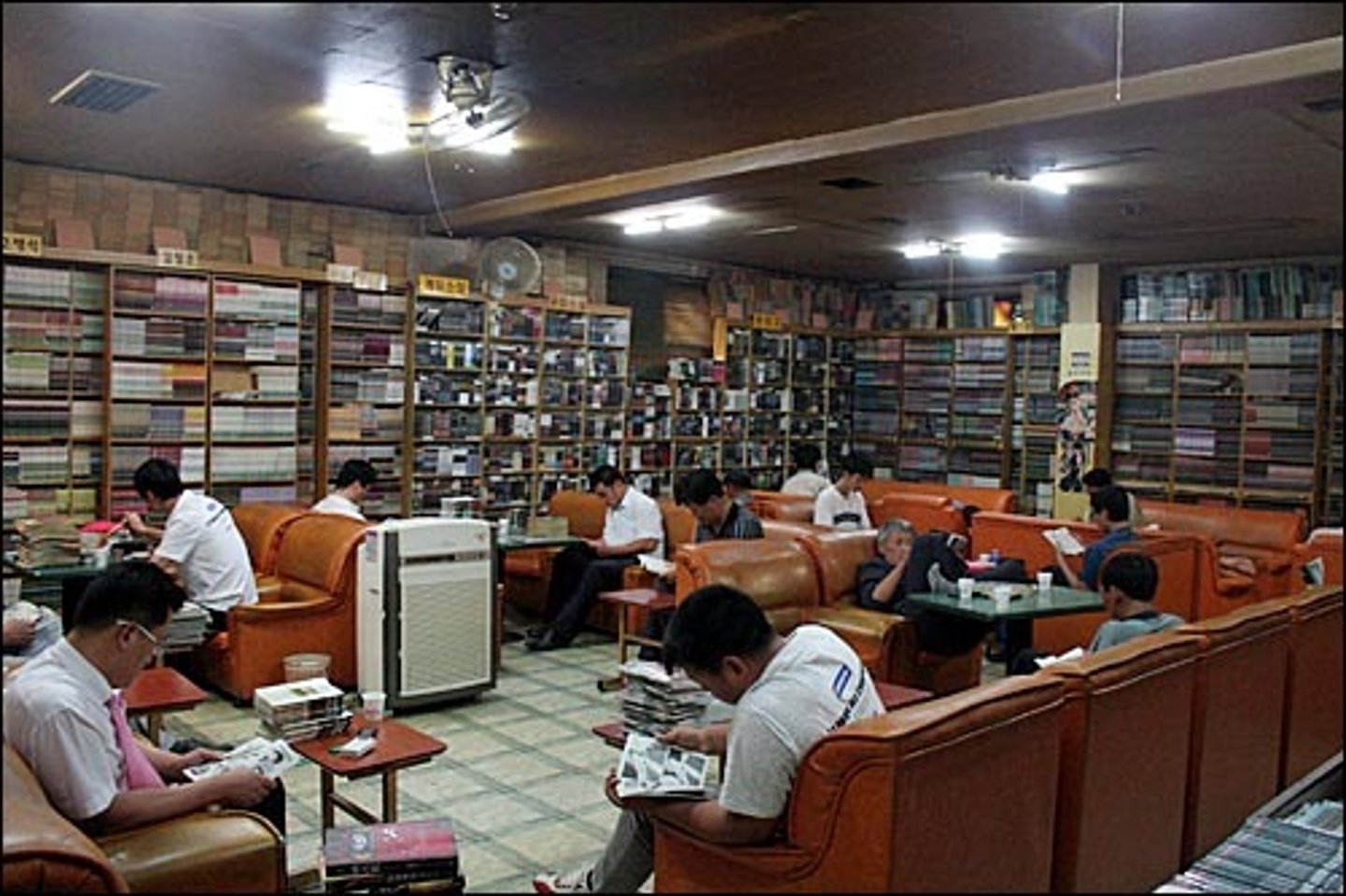 <p>comic book rental store</p>