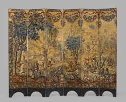 <p>Screen with the Siege of Belgrade and hunting scene </p>