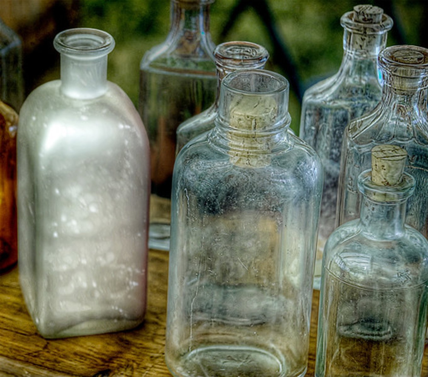 <p>a bottle (of)</p>