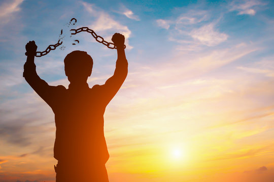 <p>A broken chain</p>