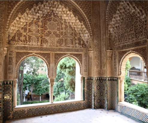 <p>Describe the architecture of the Lindaraja Mirador <span style="background-color: transparent;"><span>Alhambra and its significance</span></span></p>