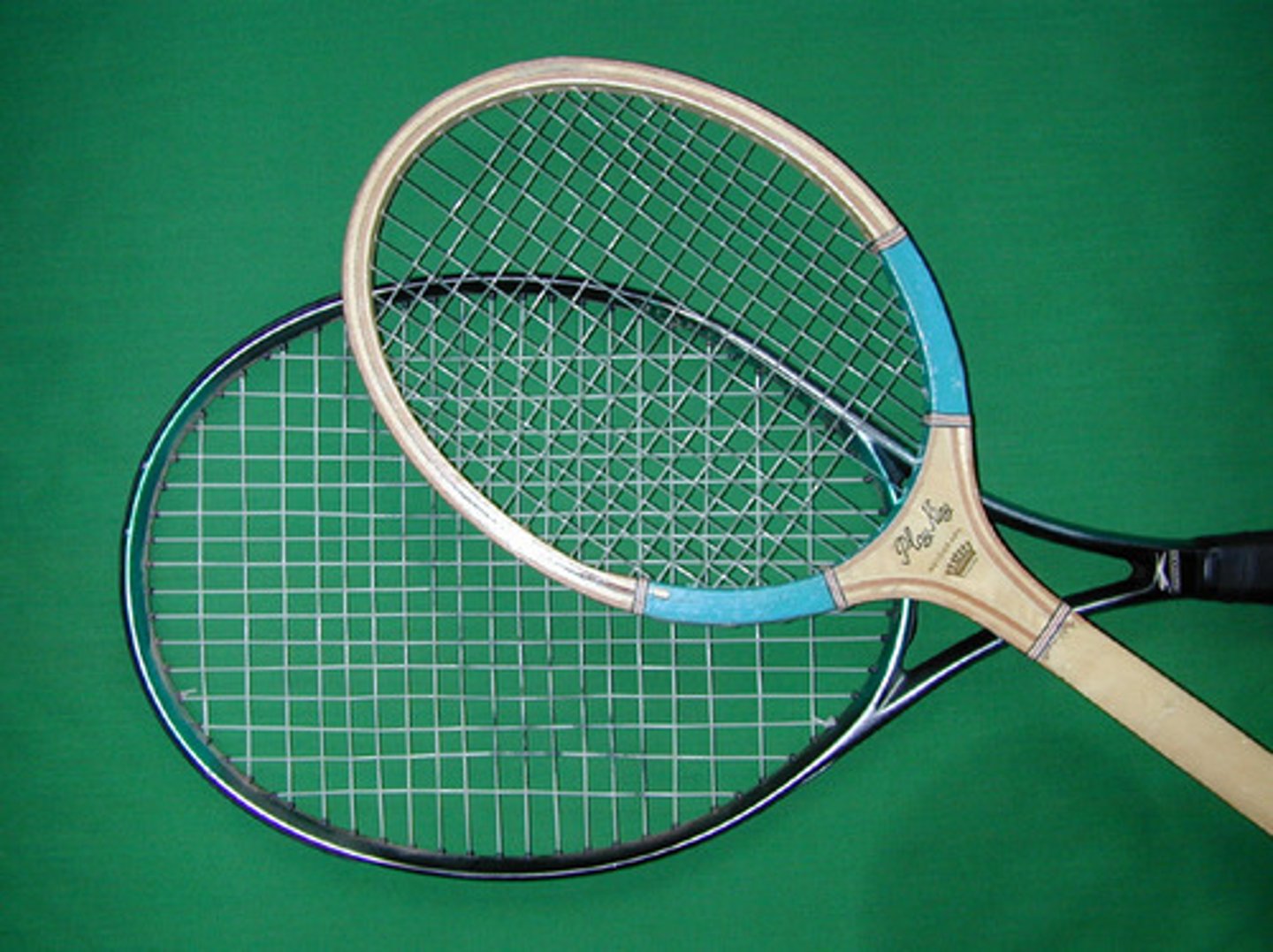 <p>racket</p>