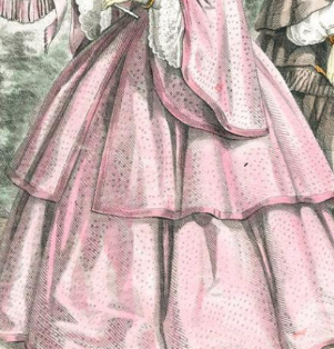 <p>tiered skirt and sleeves</p>