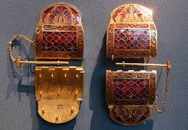 <p><span><span>Clasps and Purse Cover</span></span></p><p><span><span>Don’t Know</span></span></p><p><span><span>Dark Ages</span></span></p>