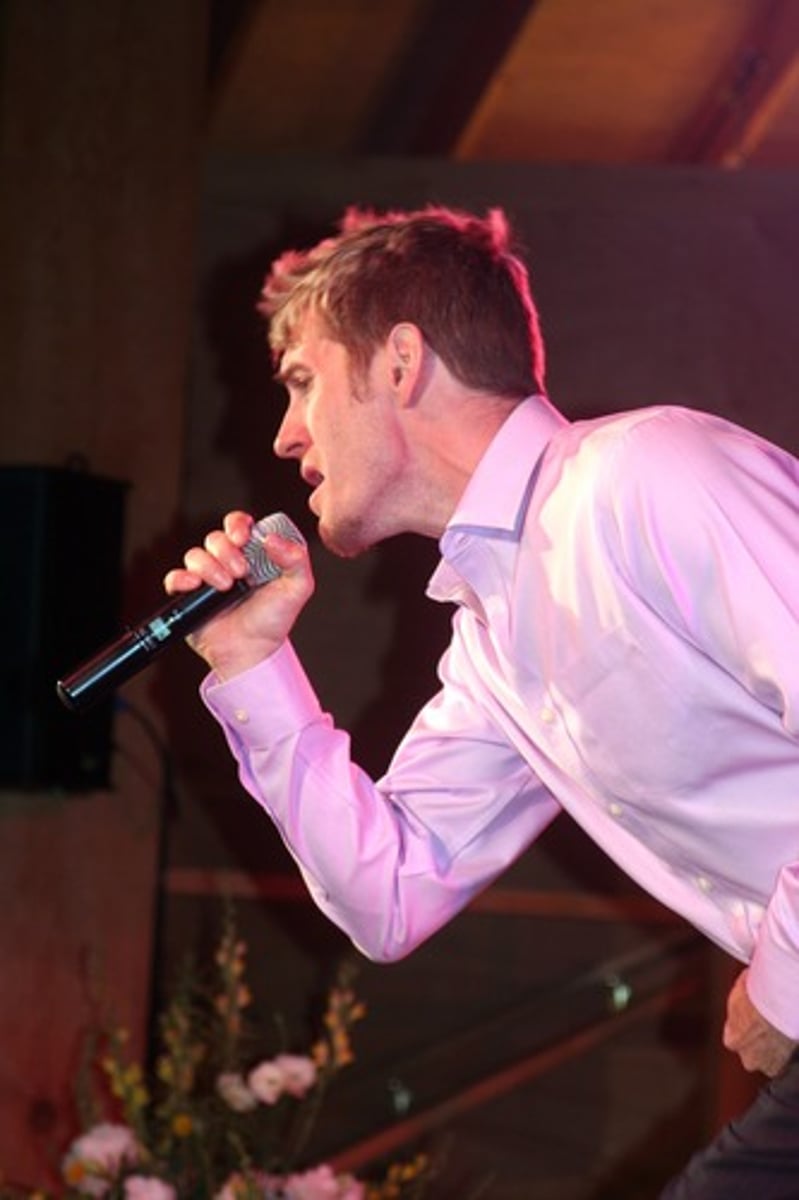 <p>the singer</p>