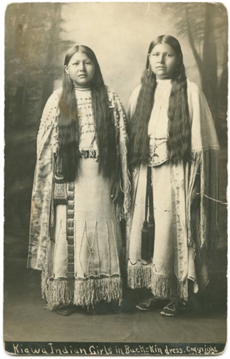 <p>law granted immediate U.S. citizenship to all Native American Indians born in the United States.</p>