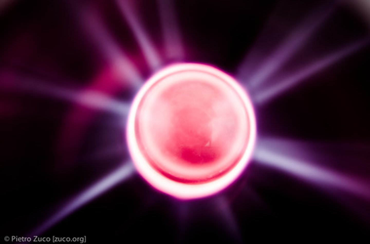 <p>(n.) a negatively charged particle</p>