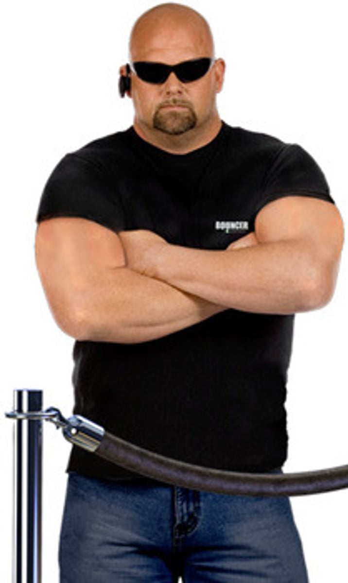 <p>rắn như đanh</p>