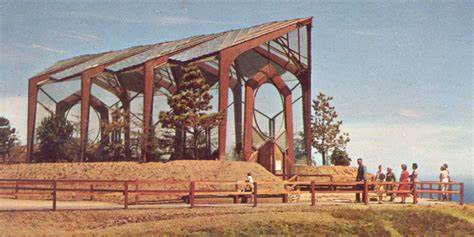 <p>Location: Palos Verdes Estates, CA </p><p>Date: mid 1900s (1951) </p><p>Builder: Lloyd Wright </p>