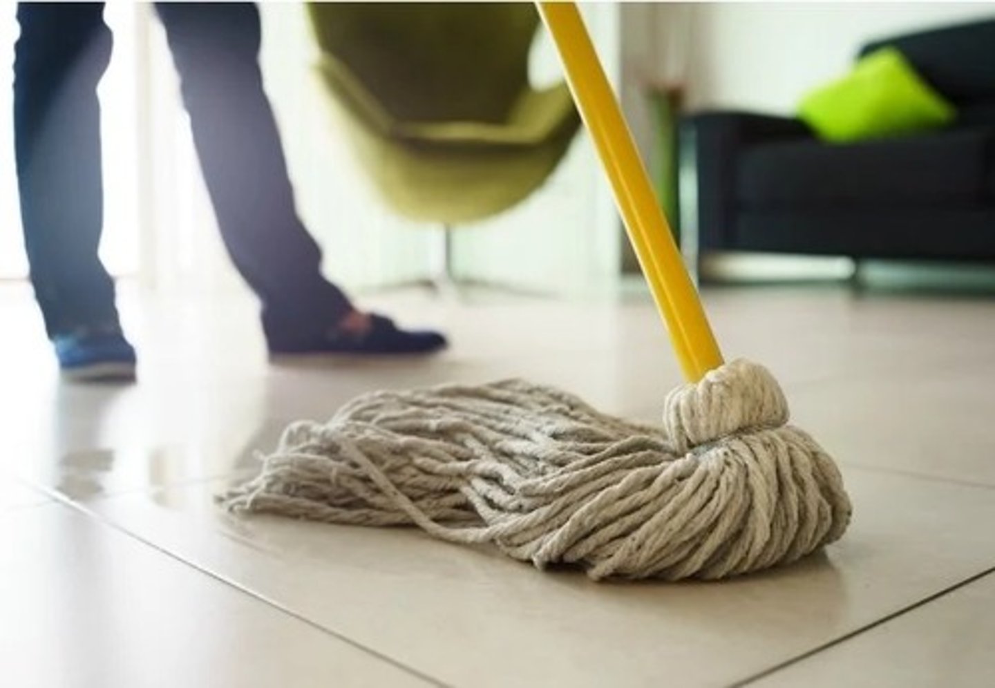 <p>to mop the floor</p>