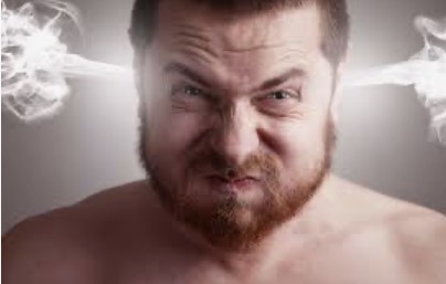 <p>odió</p><p>Odiaba a mi perro por arañar mi cama.</p>