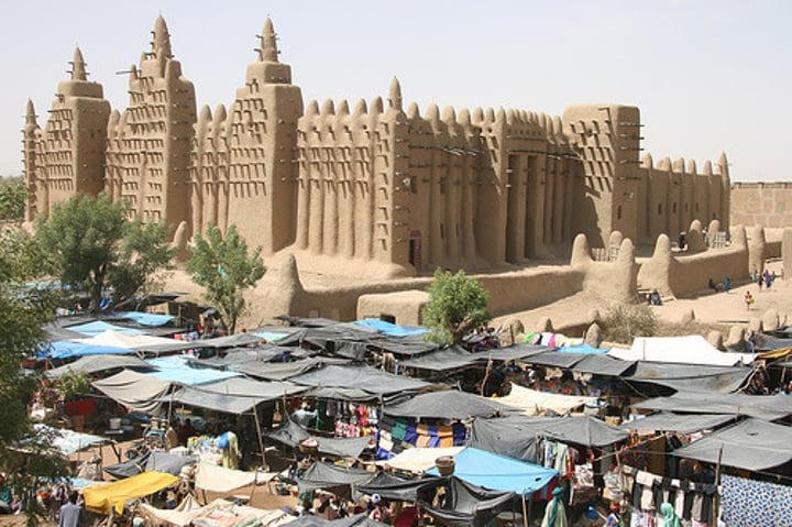 <p>Mali trading city that became a center of wealth and learning thanks to its location in the trans-Saharan trade networks; universities, mosques, and libraries</p>