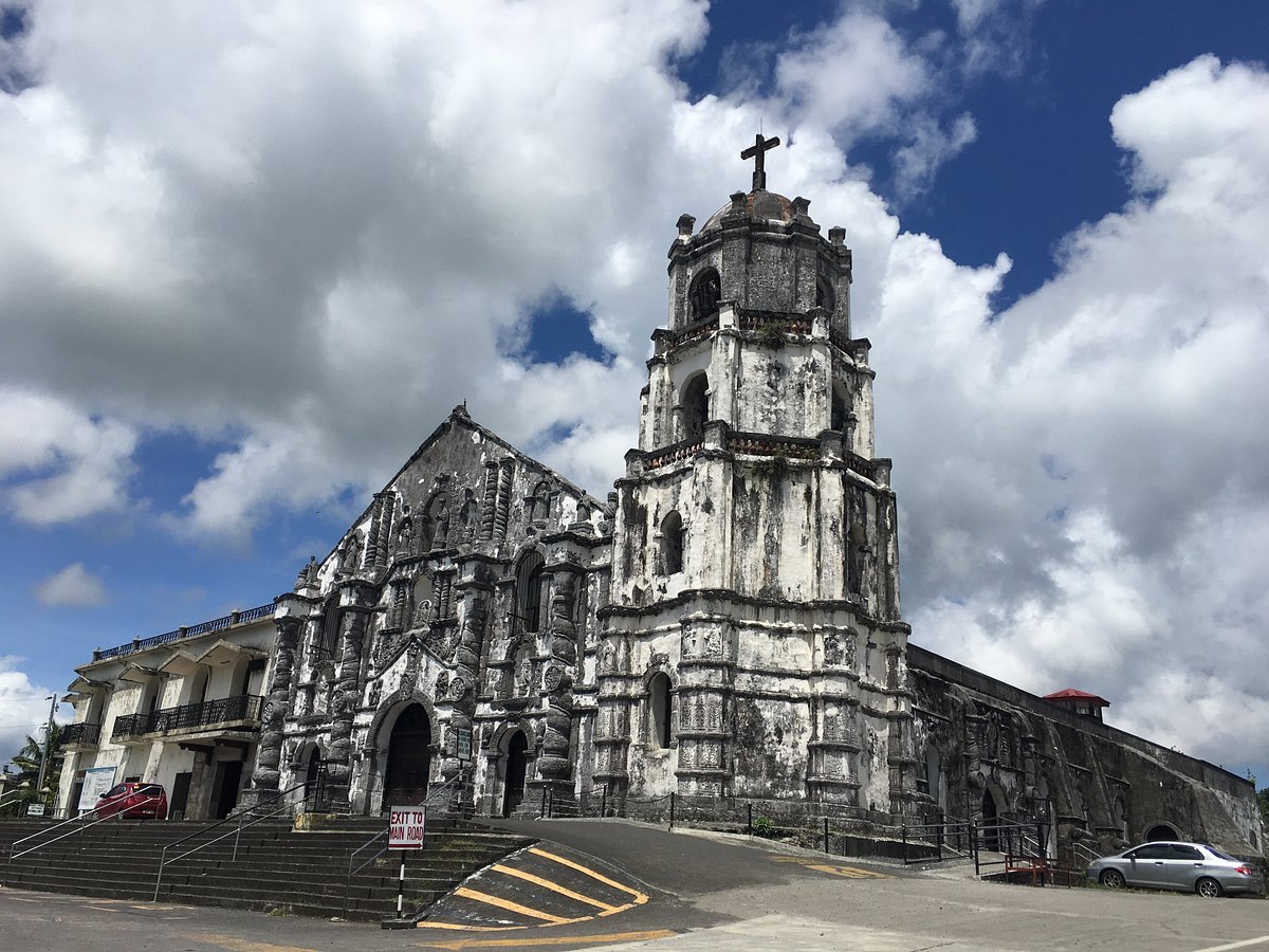 <p>This beautiful baroque church is renowned for its stunning façade made of?</p>