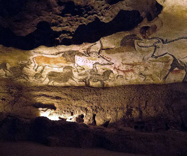 <p><span style="background-color: transparent;">Hall of Bulls, Lascaux Cave, Dordogne, France, c. 15,000 BCE</span></p>