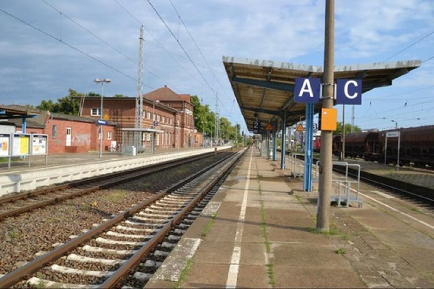 <p>le quai</p>