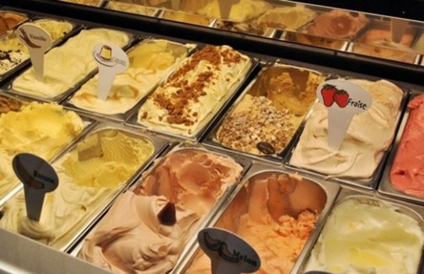 <p>ice cream shop</p>
