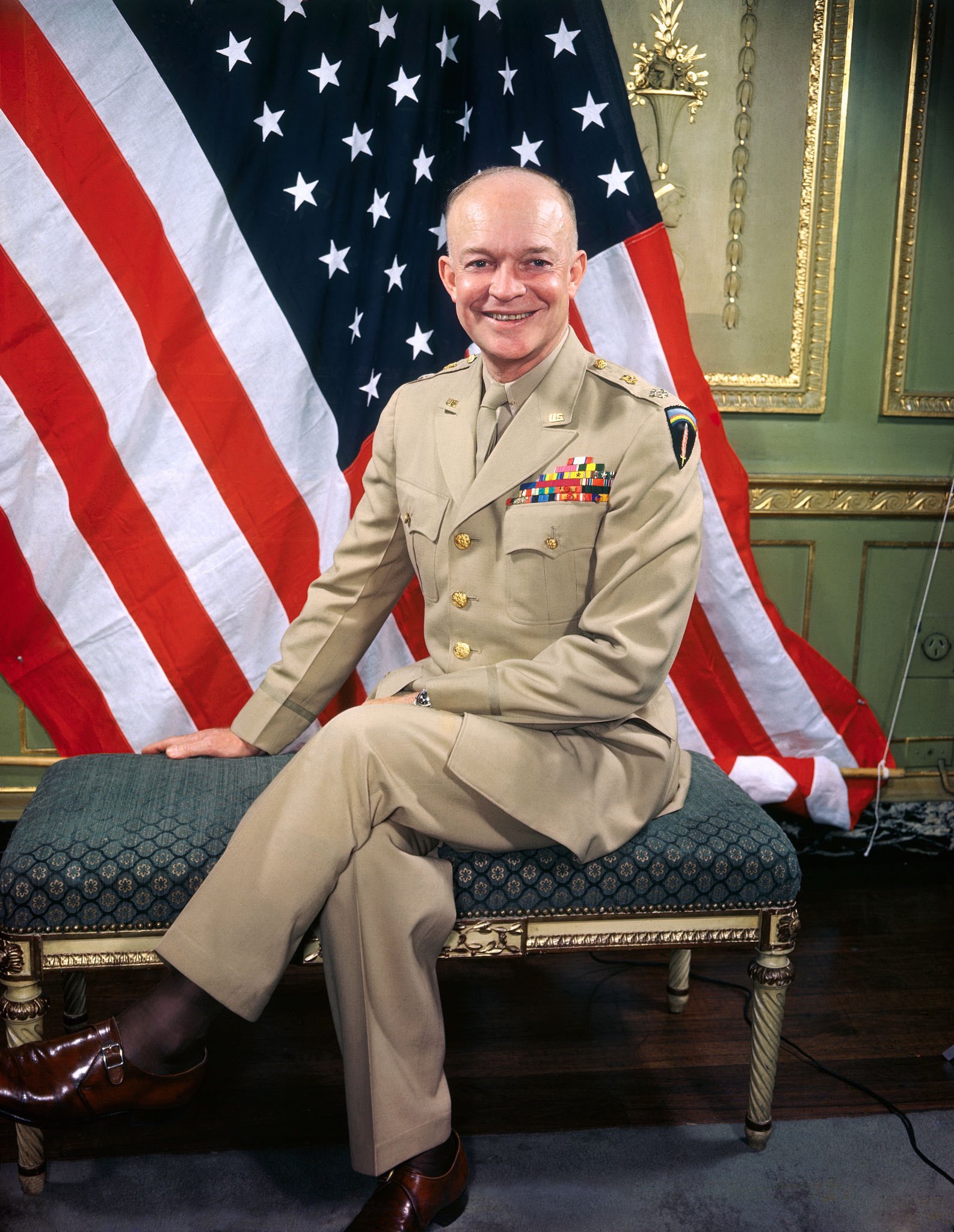 <p>Conservative and Republican policies reduced the amount of federal spending and influence.</p>