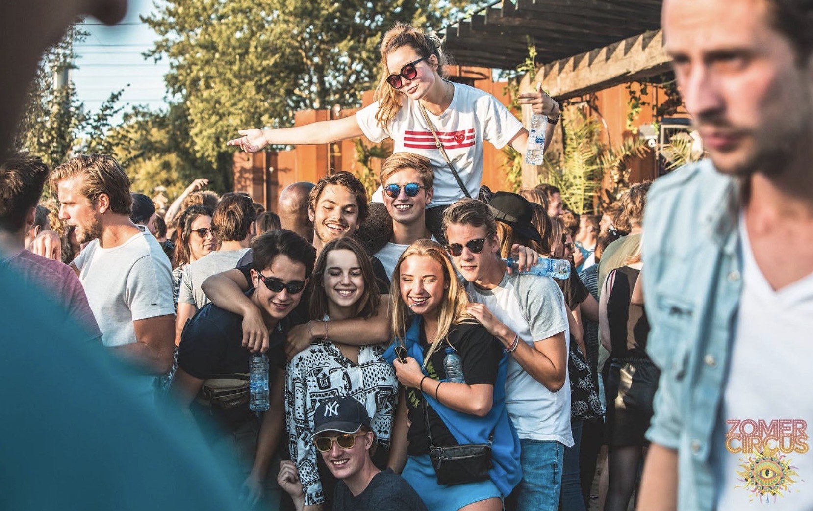 <p>I came </p><p>I came to the party to see my friends </p>