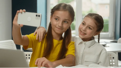 <p>(n.) <em>a cell phone that also has some of the functions of a computer, such as access to the Internet and apps</em></p><p>“Let’s take a picture with this _______.”</p>