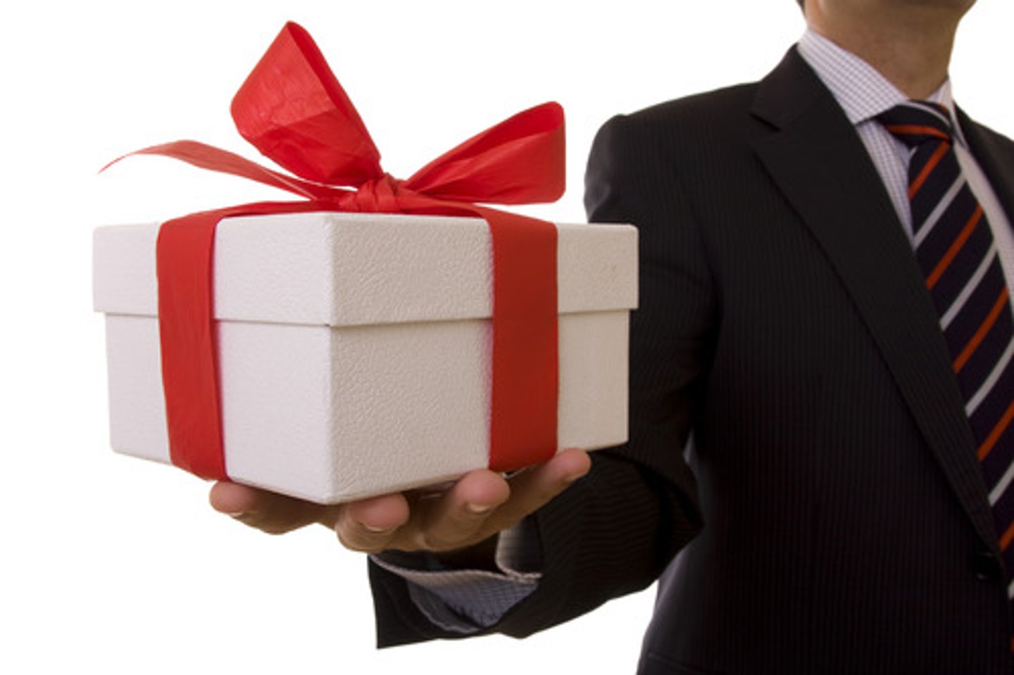 <p>regalar</p>