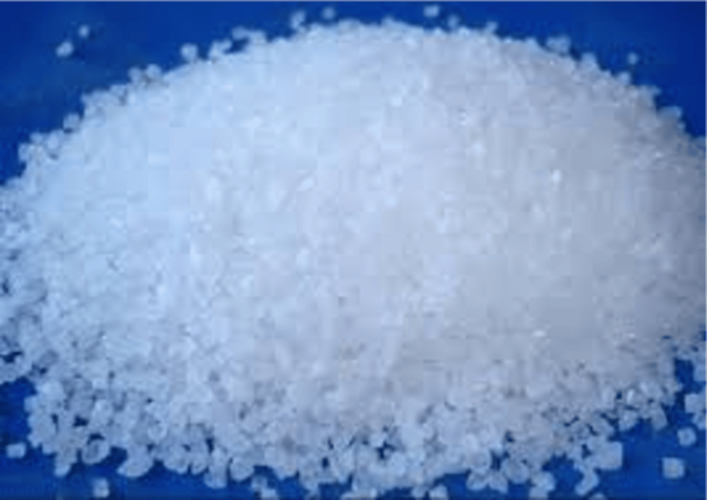<p>◦Colorless/white crystalline solid becoming black on exposure to light/ organic material</p>